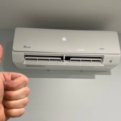 Senville 9000 BTU Mini Split Air Conditioner - Heat Pump - SENA/09HF. install Included!!!