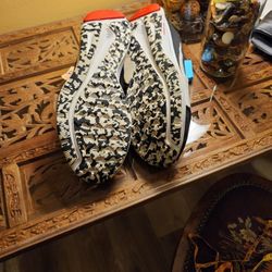 Nike Shoes Size 12  Running Shoes Black Red White