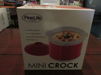 Red Mini Slow "Cooker" Crock Pot