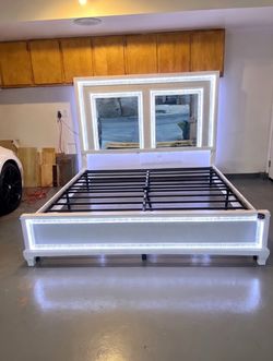 King bed frame with led light + USB +metal base