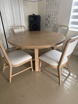 56’ round dining table set