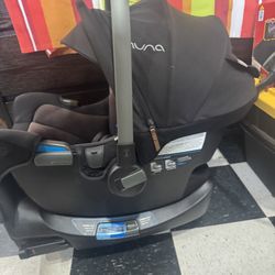 Nuna Infant Car Seat 