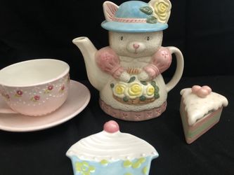  Teapot With kitty Motif, Tea Cup And Spoon Holder