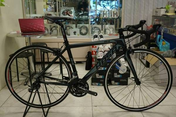 2015 HASA R4 Road Bike Shimano Road Bike Like New