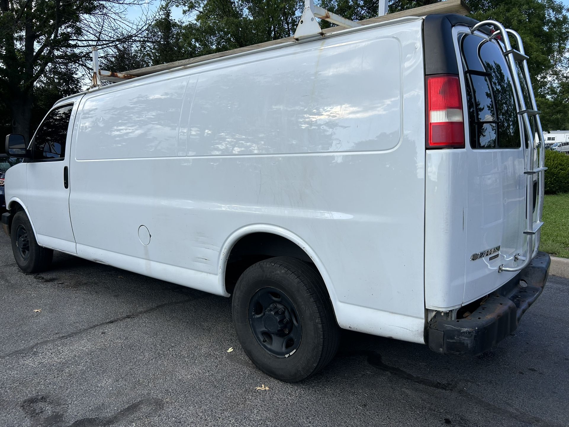 2015 Chevy express G3500