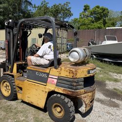 Daewoo 6000 Lb Forklift