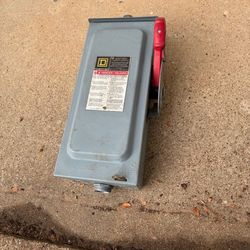 Square D, 30 Amp, 600 VAC fuse box