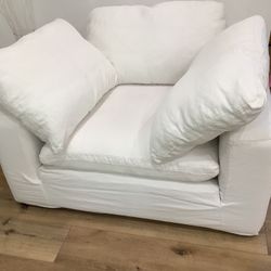 CLOUD ARMCHAIR 