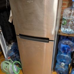 Whirlpool Refrigerator And Frost Free Freezer