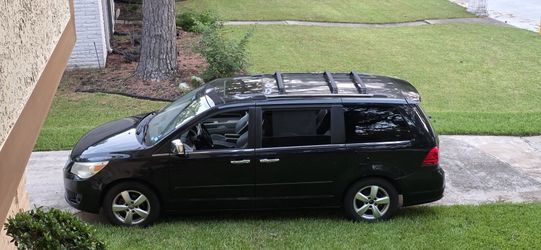 2011 Volkswagen Routan