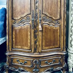 AICO By Michael Amini TRESOR Armoire