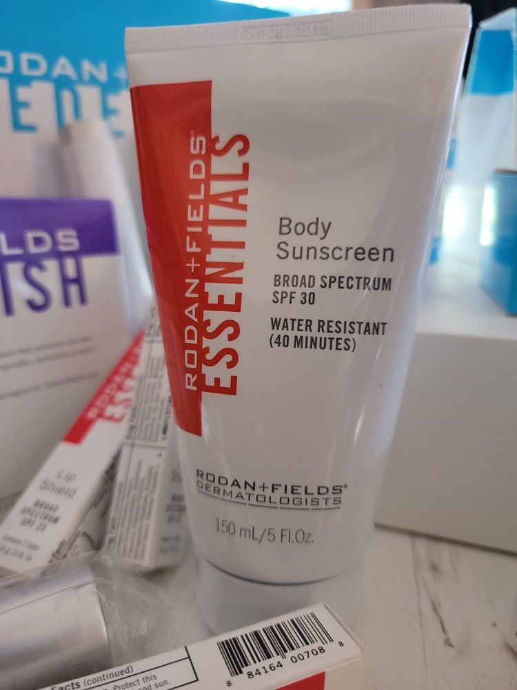 RODAN AND FIELDS body sunscreen
