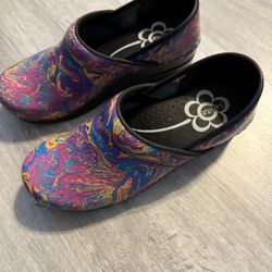 Sanita Nursing Clogs New Never Worn Size 39