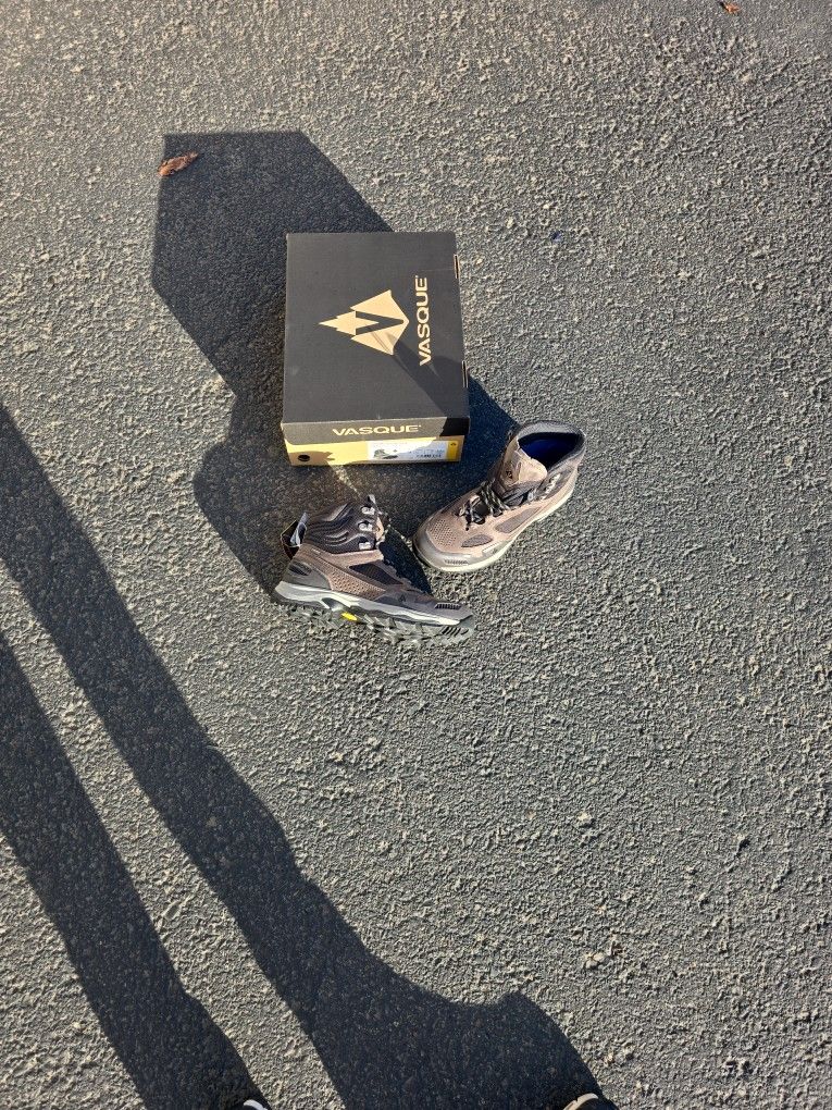 Vasque Breeze AT GTX Size Men's 10 (NEW in box)