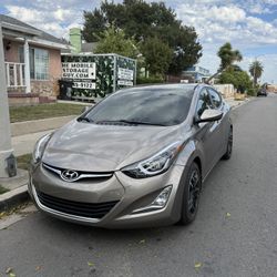 Hyundai Elantra 
