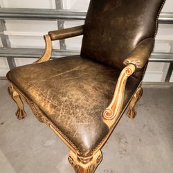 Used Traditional Chair Brown 