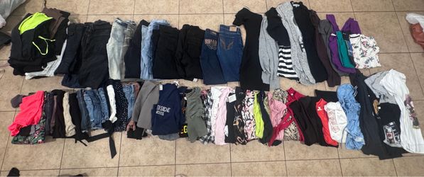 Women’s clothes S /XS