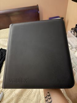 VaultX 12 Pocket ExoTec Binder SV2