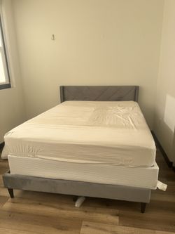 queen size mattress/ box/ bed frame with headboard