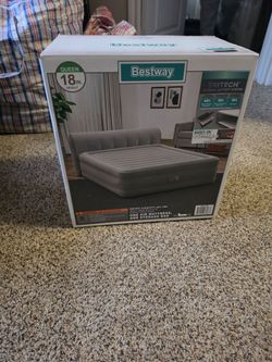 Queen blow up mattress
