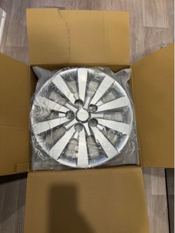 16" Hubcaps Wheel Covers for Nissan Sentra / Leaf - Brand New