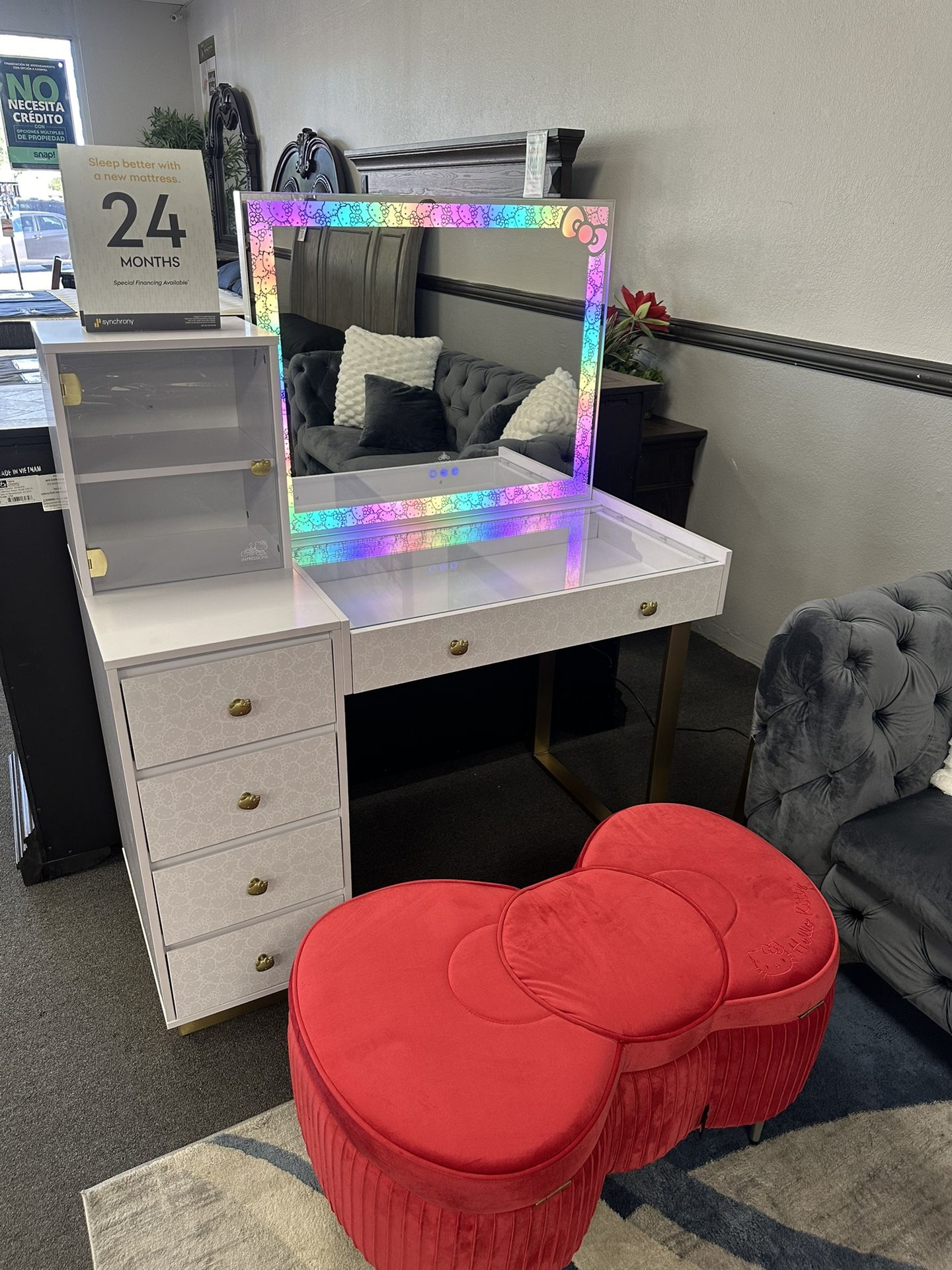 Hello Kitty Vanity Set