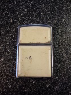 ZIPPO LIGHTER WORKS PERFECTLY 25 BUCKS