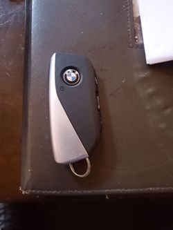 BMW X1 REPLACEMENT KEY FOB.  MUST BE REPROGRAMMED.2023 to 2026 x1 models
