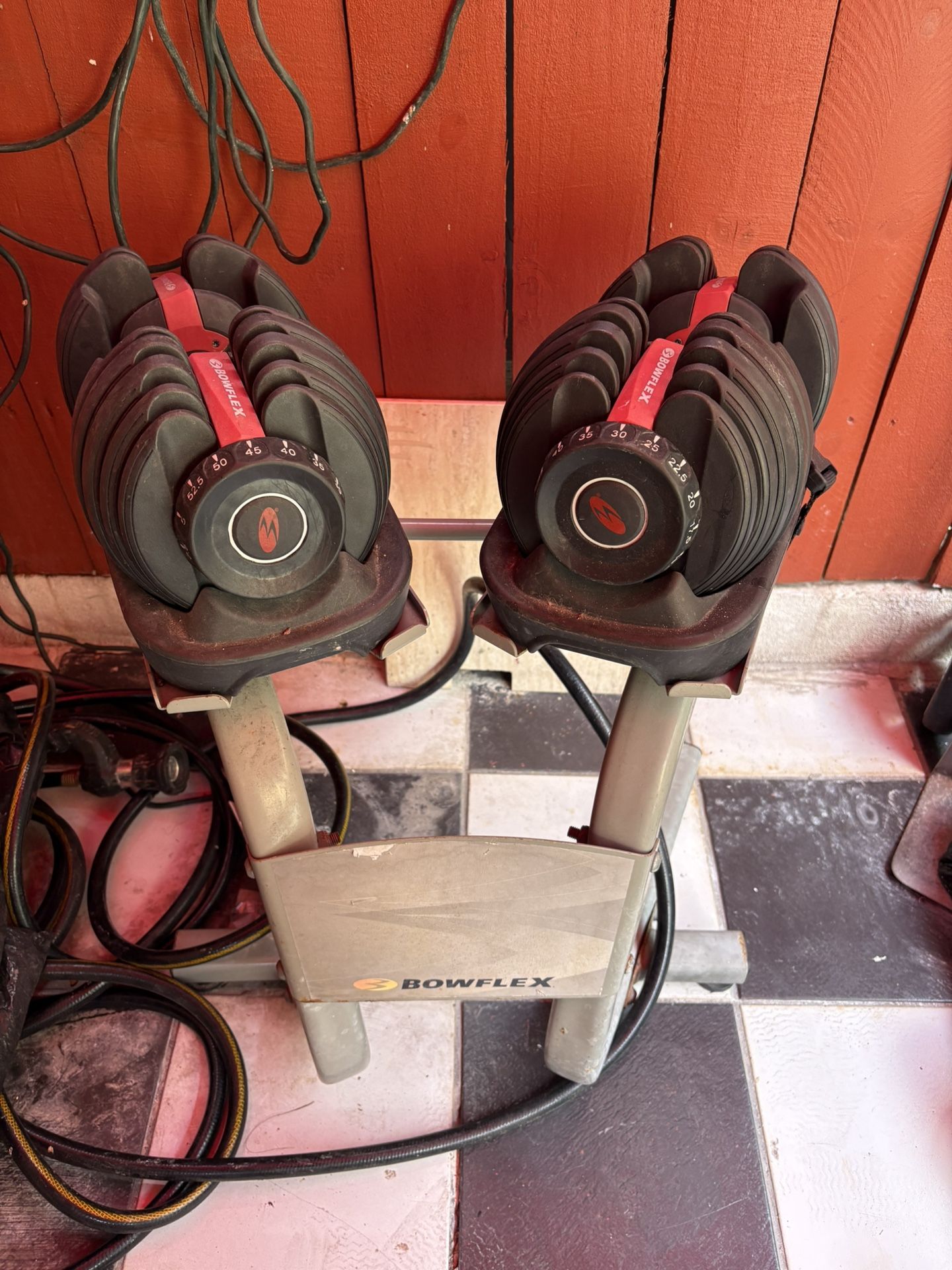 Bow Flex Dumbbell Set And Stand