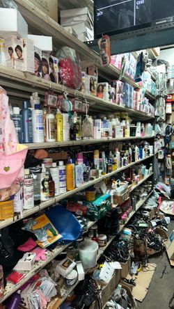 DOLLAR STORE GOING OUT OF BUSINESS SALE