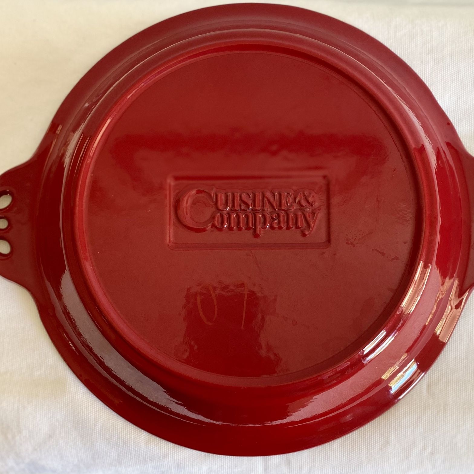 Cuisine Company Red Enameled Cast Iron Pie Plate