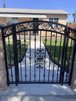 Fence/gate