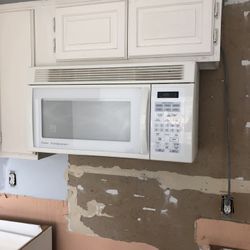 Over Range Microwave With Back Plate 