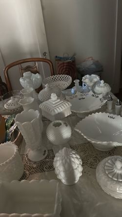 Antique milk glass for sale had it appraised and you can see the numbers on there, but I will take medium price for each one here so you guys can make