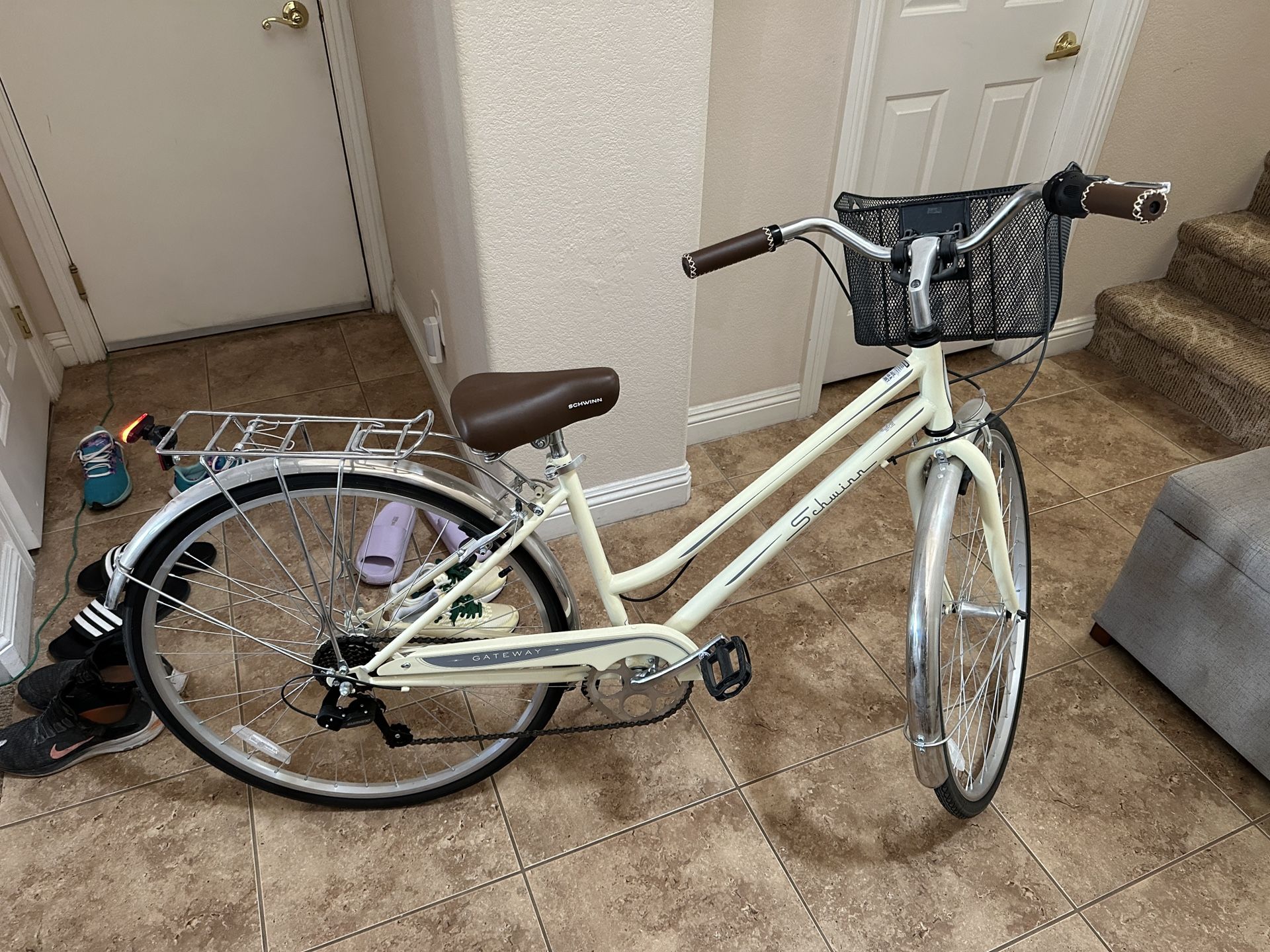 Blue Schwinn Admiral Bicycles Bicycle Handlebar Schwinn Admiral Schwinn Cream Schwinn Trailway Schwinn 700c Schwinn Shimano Blue Schwinn Admiral Bicycles Bicycle Handlebar Schwinn Admiral Schwinn Cream Schwinn Trailway Schwinn 700c Schwinn Shimano