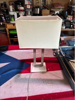 Table lamp
