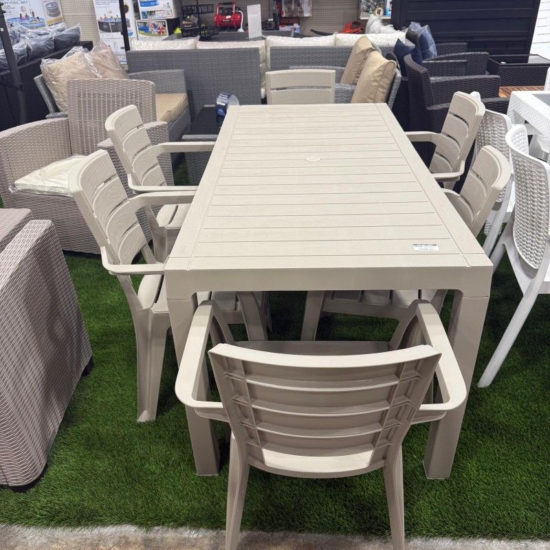 Patio Dinning Table