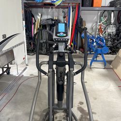 Lifecore Elliptical VST8