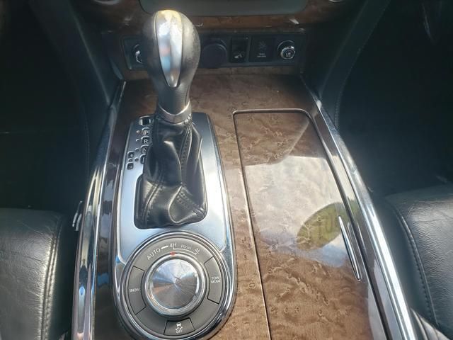 2011 INFINITI QX56