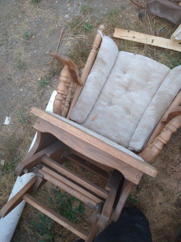 Quality, Real Solid Wood  Rocking Chair 