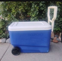 Ice Chest Cooler