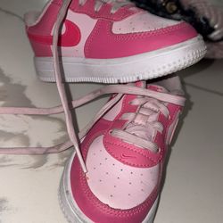 Size 9 toddlers / kids.