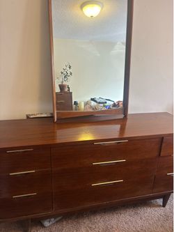 Mid-Century Modern Kent Coffey 9 drawer dresser with mirror