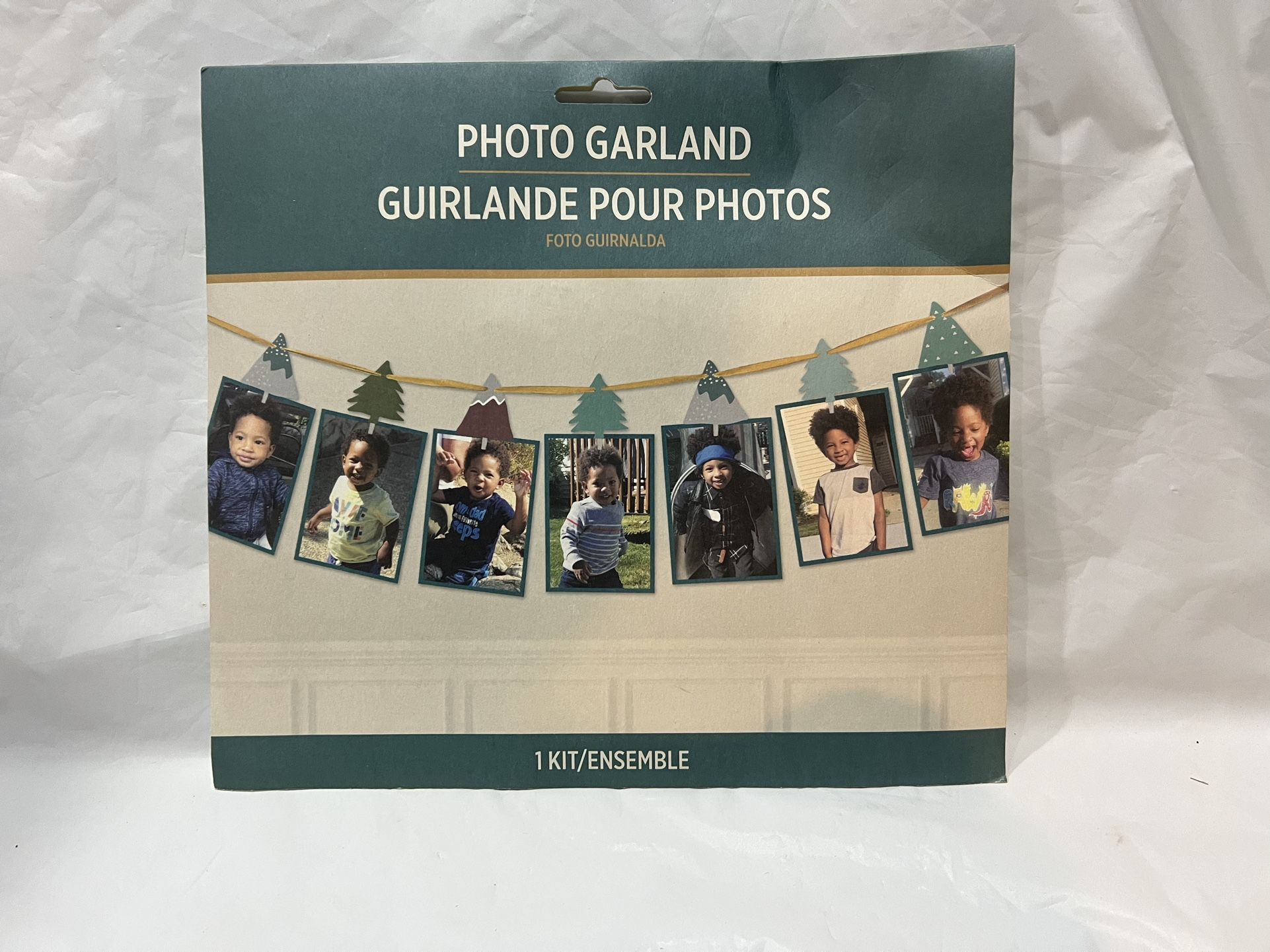 Photo Garland - Wilderness - 13-Picture Photo Garland Kit, 12ft