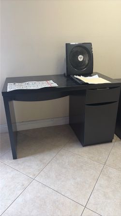 Free desk
