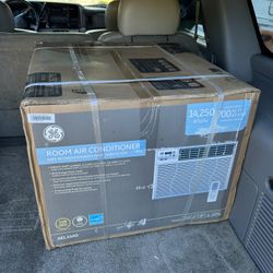 GE Air Conditioner AEL14AS 