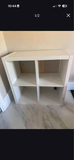 White Shelf