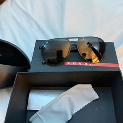 Prada Sunglasses Línea Rosa 