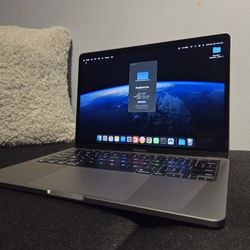 M1 Macbook Pro 13" With Touchbar 512GB SSD 16GB Ram