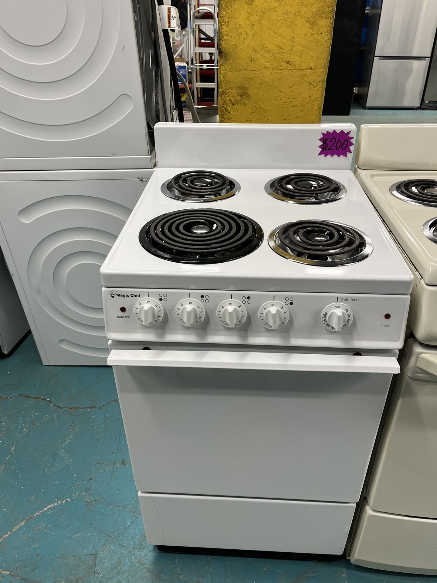 💥Used Electric Stove Magic Chef 20” Inch